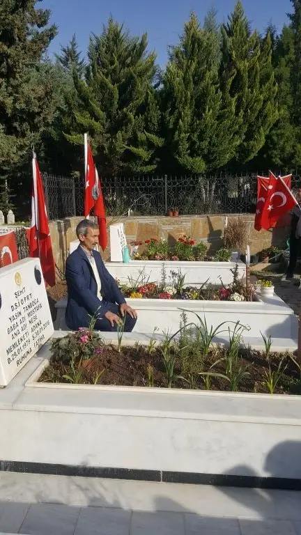 Kabasakal Şehit Selçuk Beki Ortaokulu - Sehitlik_Ziyareti