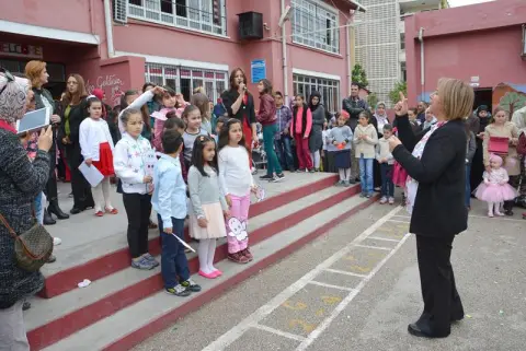 Lütfiye Kısacık İlkokulu - 23 Nisan 2015