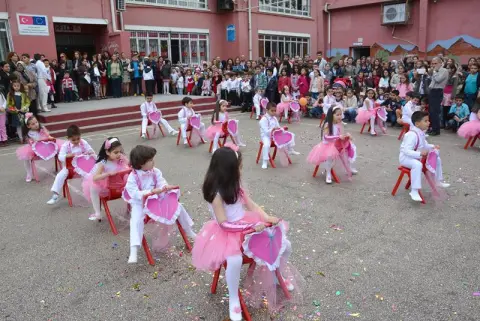Lütfiye Kısacık İlkokulu - 23 Nisan 2015