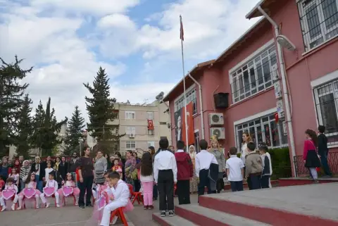 Lütfiye Kısacık İlkokulu - 23 Nisan 2015