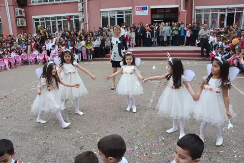 Lütfiye Kısacık İlkokulu - 23 Nisan 2015