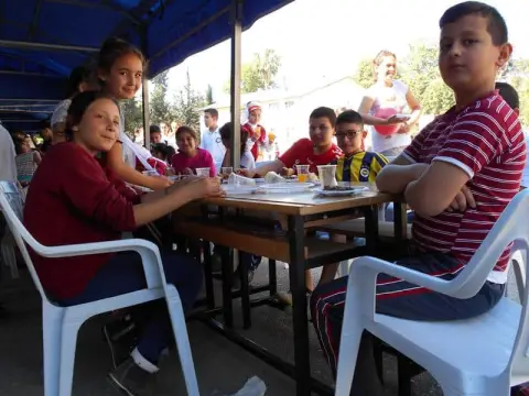Manas Ortaokulu - Kermes