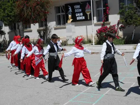 Manas Ortaokulu - Kermes
