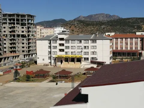 Osmangazi Anadolu İmam Hatip Lisesi - Okulumuz