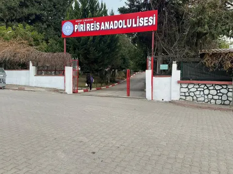Piri Reis Anadolu Lisesi - Okulumuzdan Görüntüler