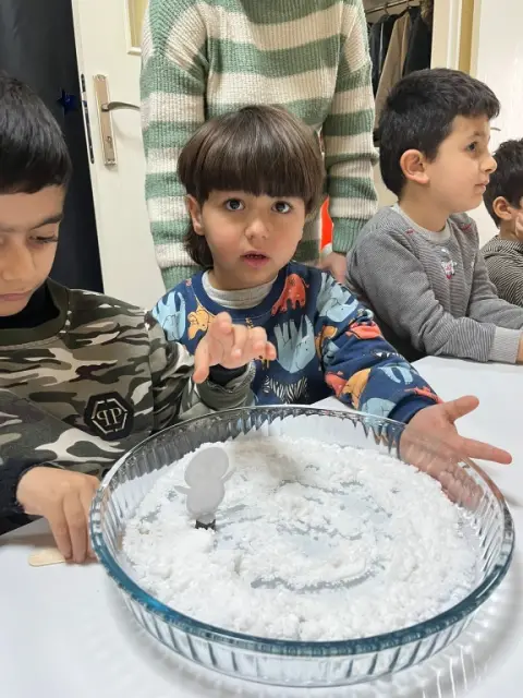 Polis Amca Özel Eğitim Anaokulu - Küçük Penguen Sudan Korkuyor