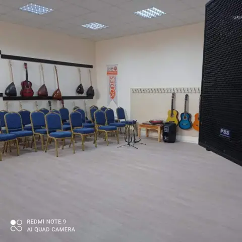 Borsa İstanbul Şehit Erhan Konuk Anadolu İmam Hatip Lisesi - okul