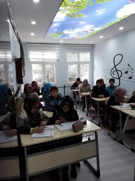 Pozantı İmam Hatip Ortaokulu - okul