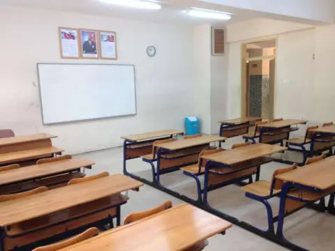 Recep Birsin Özen Ortaokulu - Dersliklerimiz