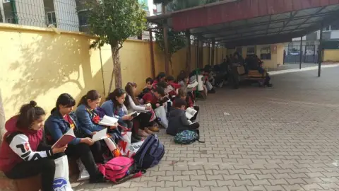 Recep Birsin Özen Ortaokulu - Kitap Fuarı