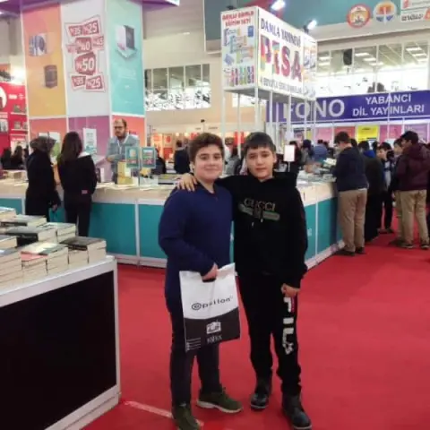 Recep Birsin Özen Ortaokulu - Kitap Fuarı