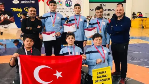 Sadıka Sabancı Ortaokulu - SERGİLER