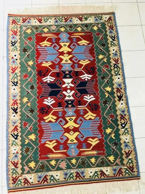 Saimbeyli Şehit Adil Ay Halk Eğitimi Merkezi - Kilimlerimiz
