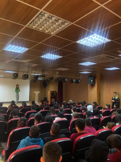 Şehit Metin Malkav Ortaokulu - Seminer ve Toplantılar