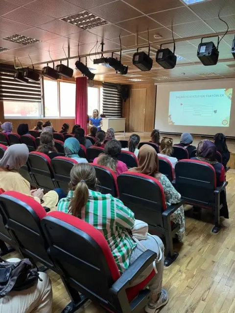 Şehit Metin Malkav Ortaokulu - Seminer ve Toplantılar