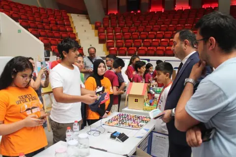 Şehit Ufuk Fesli Ortaokulu Müdürlüğü - 2023-2024 EĞİTİM-ÖĞRETİMTÜBİTAK 4006 BİLİM FUARI
