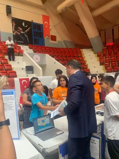 Şehit Ufuk Fesli Ortaokulu Müdürlüğü - 2023-2024 EĞİTİM-ÖĞRETİMTÜBİTAK 4006 BİLİM FUARI