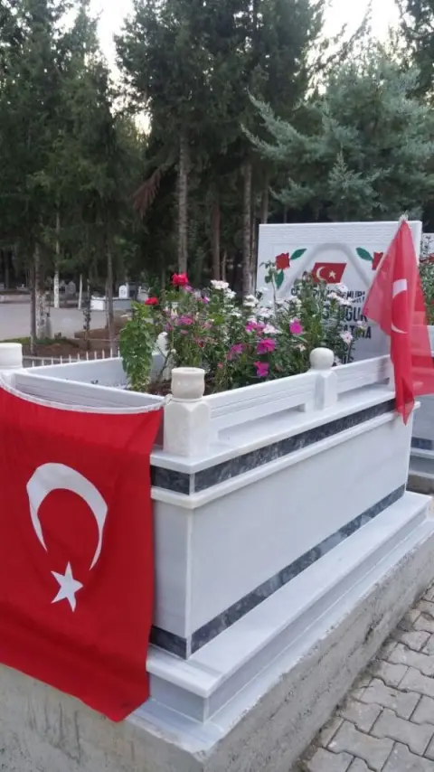 Şehit Yunus Uğur Ortaokulu - Yunus Uğur Mezarlık Ziyareti