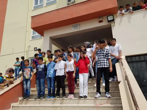 Şehit Zafer Oluk Ortaokulu - okulumuz