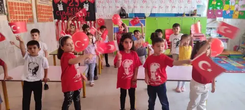 Bahçelievler İlkokulu - CUMHURİYET 100 YIL ETK