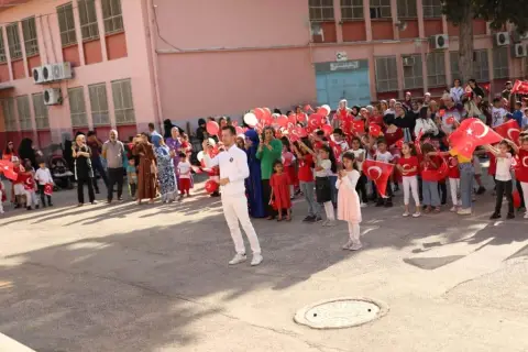 Bahçelievler İlkokulu - 29 EKİM CUMHURİYET BAYRAMI 2023