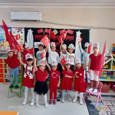 Bahçelievler İlkokulu - CUMHURİYET 100 YIL ETK