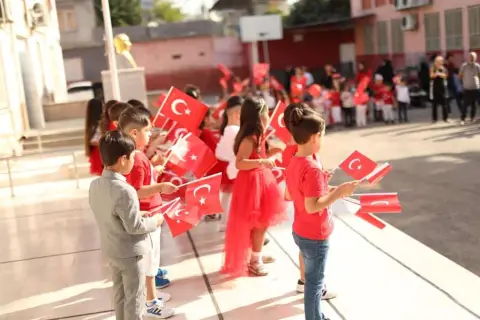 Bahçelievler İlkokulu - 29 EKİM CUMHURİYET BAYRAMI 2023