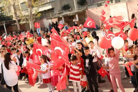 Bahçelievler İlkokulu - 29 EKİM CUMHURİYET BAYRAMI 2023