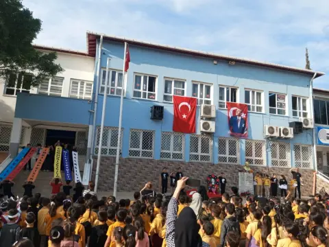 Bahçeşehir İlkokulu - Albüm