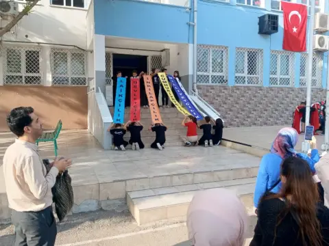 Bahçeşehir İlkokulu - Albüm