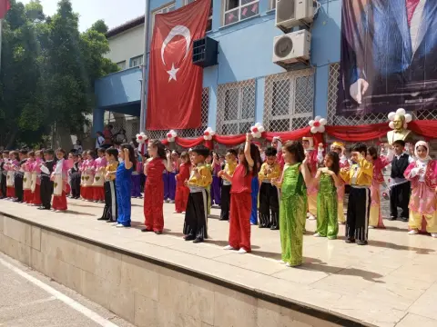 Bahçeşehir İlkokulu - 23 nisan