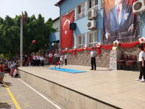 Bahçeşehir İlkokulu - 23 nisan