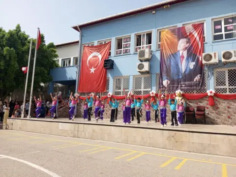 Bahçeşehir İlkokulu - 23 nisan