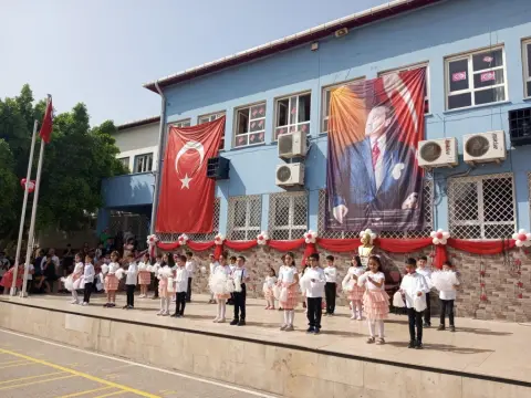 Bahçeşehir İlkokulu - 23 nisan