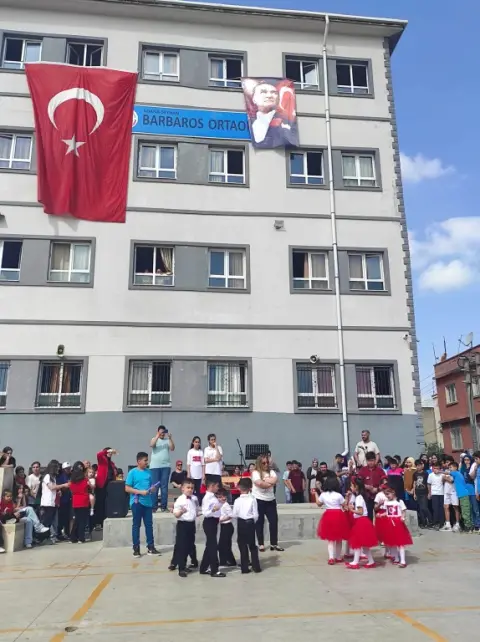 Barbaros Ortaokulu - 23 nisan