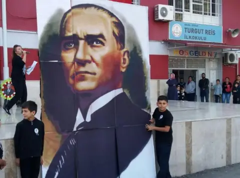 Turgut Reis İlkokulu - 10 KASIM ATATÜRKÜ ANMA GÜNÜ