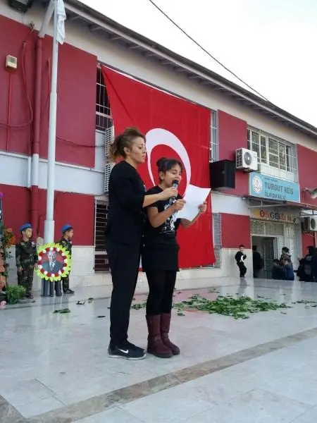 Turgut Reis İlkokulu - 10 KASIM ATATÜRKÜ ANMA GÜNÜ