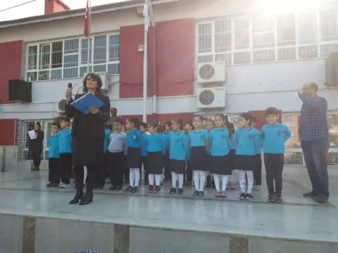 Turgut Reis İlkokulu - 24 KASIM ÖĞRETMENLER GÜNÜ
