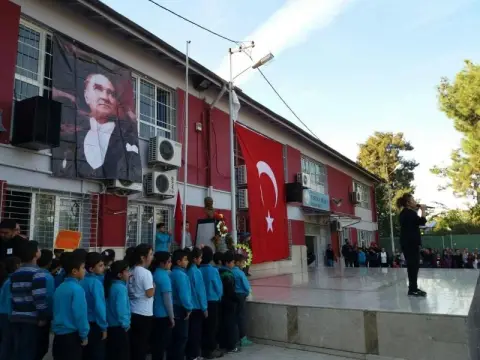 Turgut Reis İlkokulu - 10 KASIM ATATÜRKÜ ANMA GÜNÜ