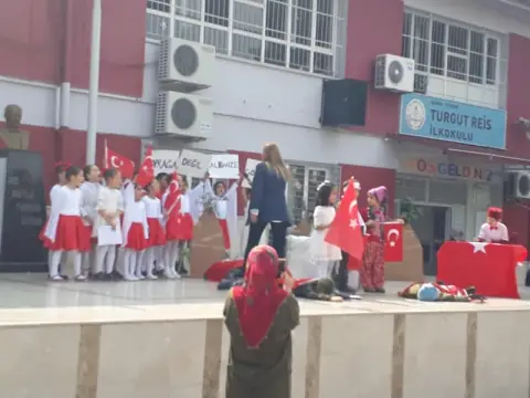 Turgut Reis İlkokulu - 12 MART MEHMET AKİF ERSOYU ANMA VE İSTİKLAL MARŞININ KABULÜ