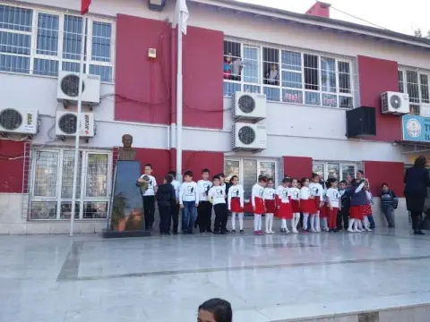 Turgut Reis İlkokulu - 24 KASIM ÖĞRETMENLER GÜNÜ