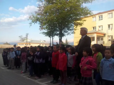 Sinanpaşa İlkokulu - 29 Ekim Cumhuriyet Bayramı