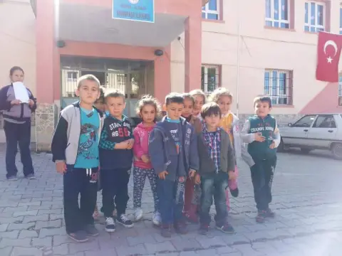 Sinanpaşa İlkokulu - 29 Ekim Cumhuriyet Bayramı