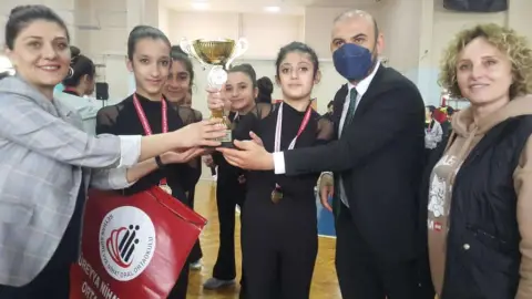 Süreyya Nihat Oral Ortaokulu - SPORDAKİ BAŞARILAR