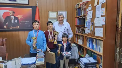 Süreyya Nihat Oral Ortaokulu - SPORDAKİ BAŞARILAR