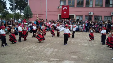 Suluca İlkokulu - 23 NİSAN