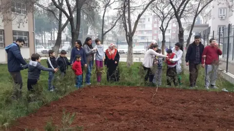 Tekfen Vakfı Özel Eğitim Uygulama Okulu I. Kademe - UYGULAMA BAHÇESİ