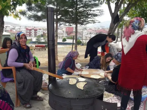 Cumhuriyet İlkokulu - KERMES