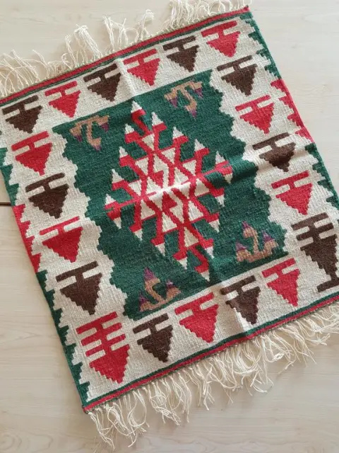 Tufanbeyli Halk Eğitimi Merkezi - Yöresel Kilim Dokuma