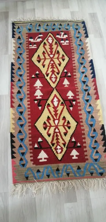 Tufanbeyli Halk Eğitimi Merkezi - Yöresel Kilim Dokuma